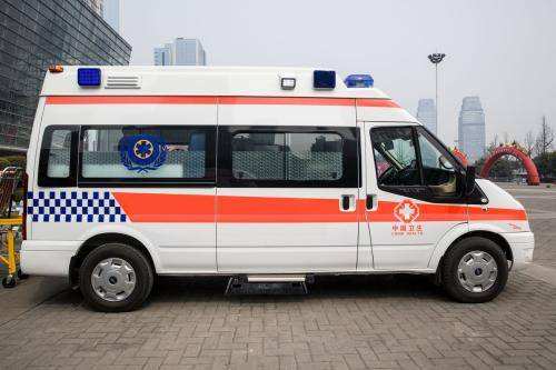化州市救护车出租